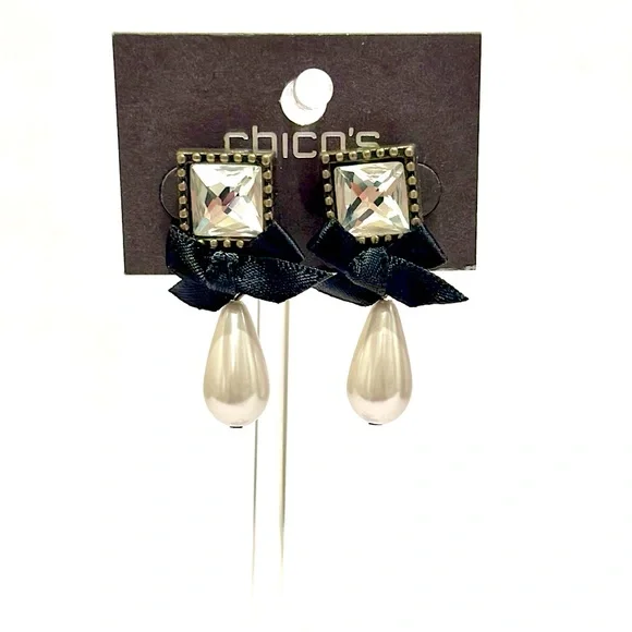 CHICO’s Parisian Chic Bow & Drop Pearl Earrings | NWT - Picture 3 of 8